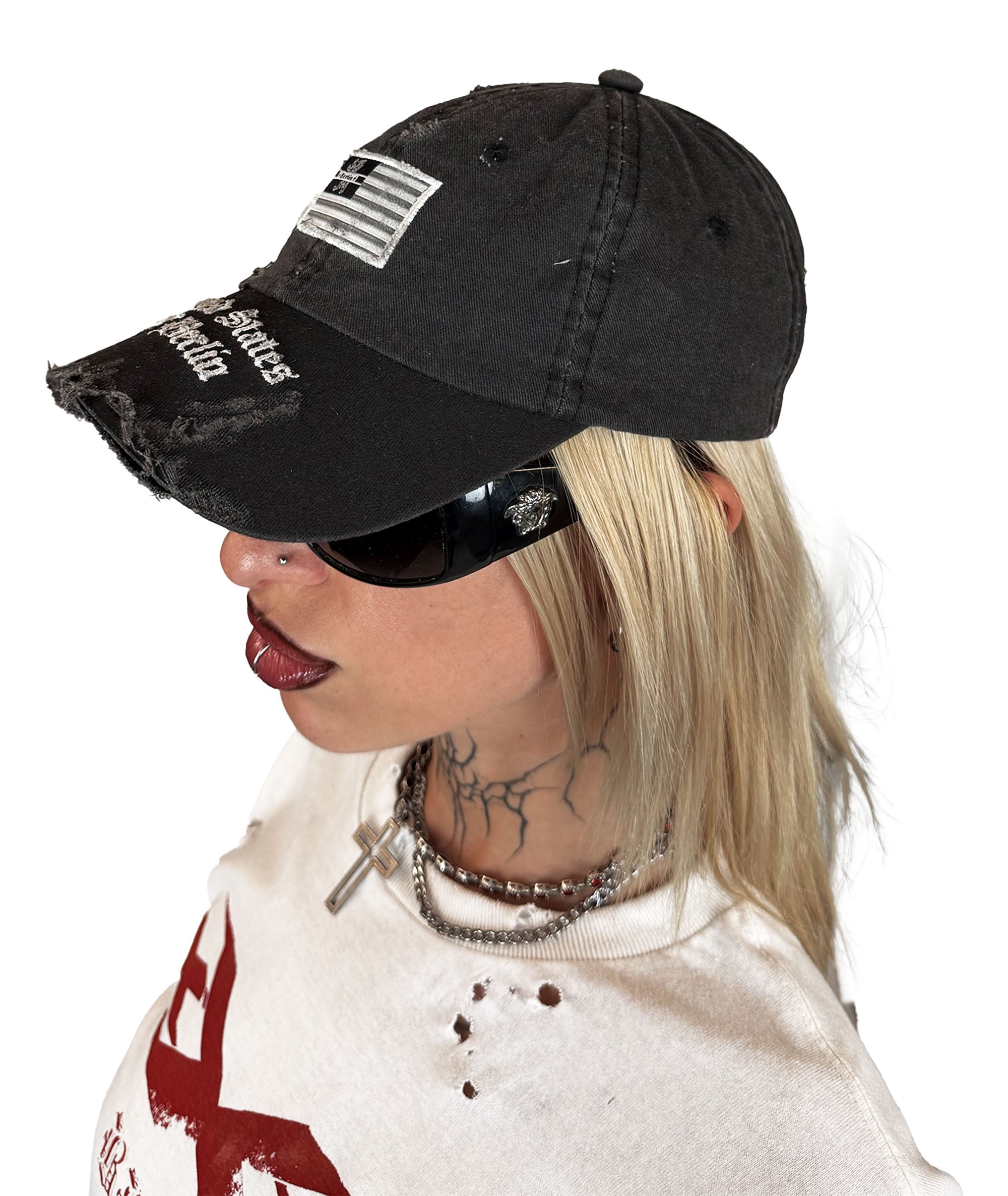 distressed cap ravemore