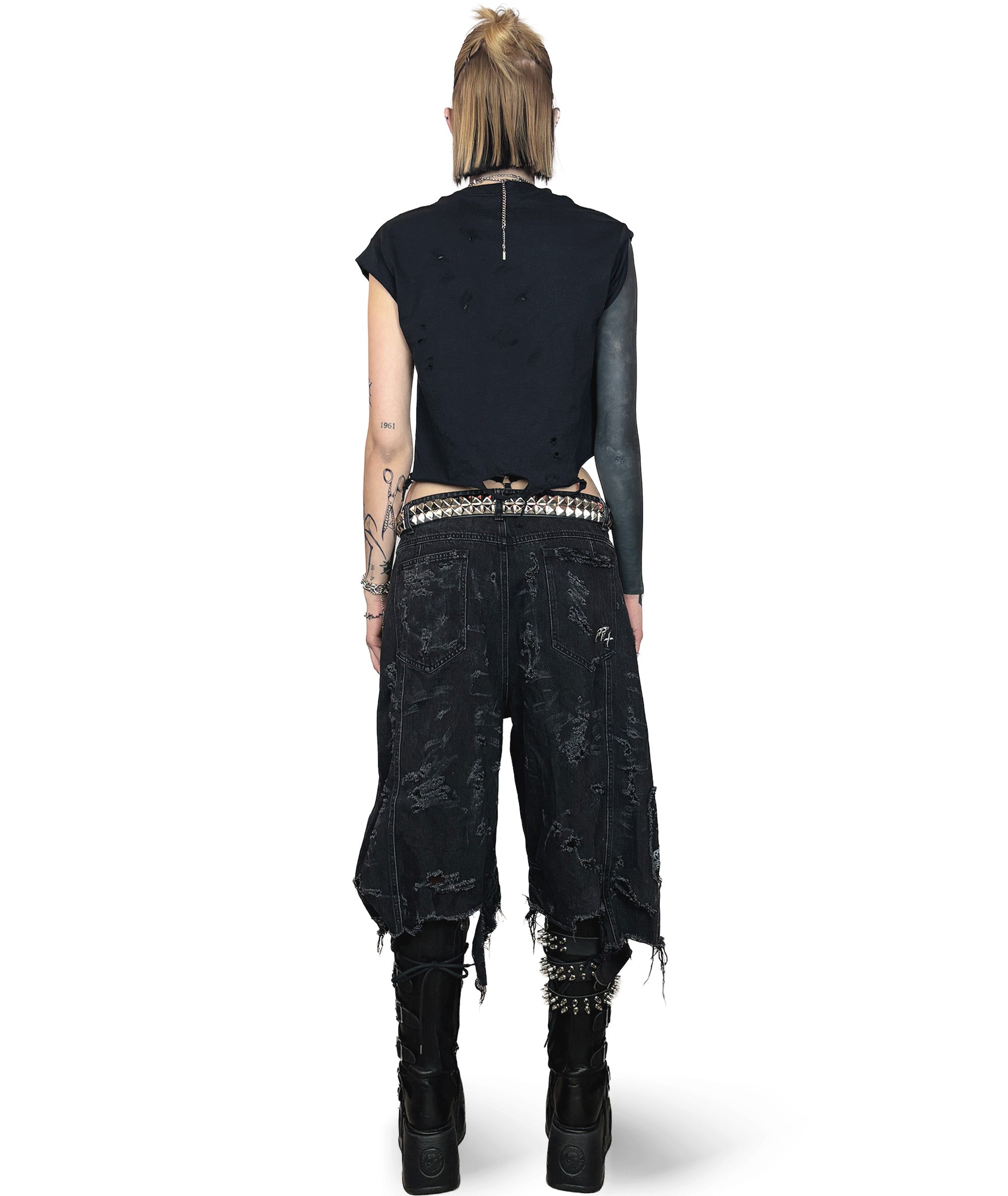 BLACK METAL SHORTS | UNISEX