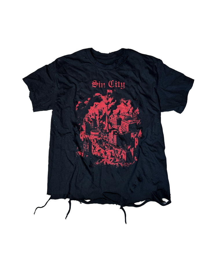 SIN CITY - DISTRESSED T-SHIRT | BLACK/RED UNISEX