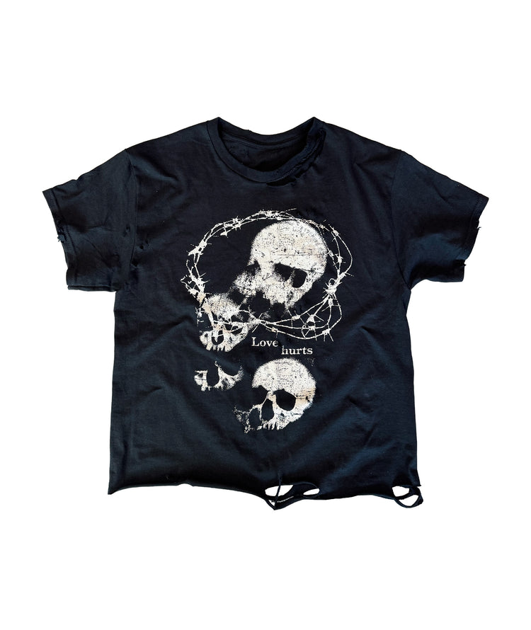 LOVE HURTS - DISTRESSED T-SHIRT | BLACK/WHITE UNISEX